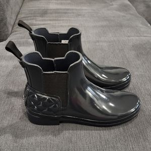 Hunter Gloss Chelsea Boots Size 8